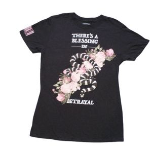 Served Fresh T-Shirt Size M